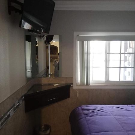 Suites Leon Rojo Tijuana Exterior foto