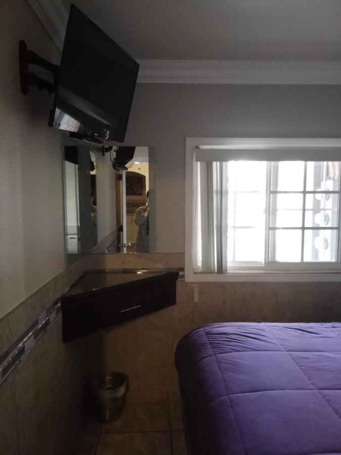 Suites Leon Rojo Tijuana Exterior foto